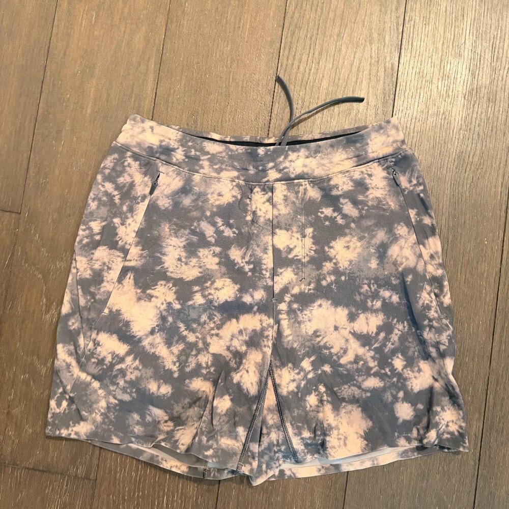 Men's lululemon Yoga Short - Size Small - Brown 6"